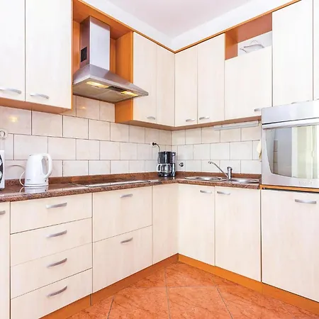 Apartament Awesome In With Kitchen
