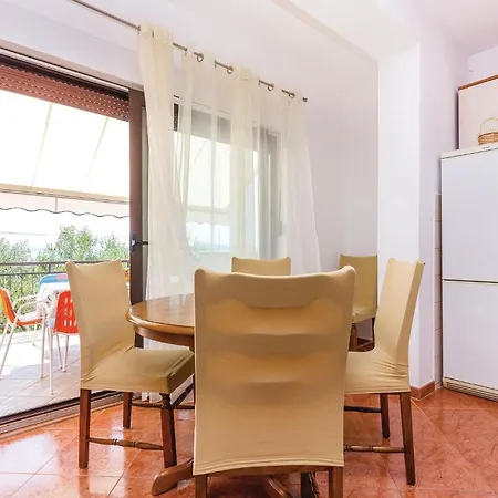 Awesome In With Kitchen Novi Vinodolski